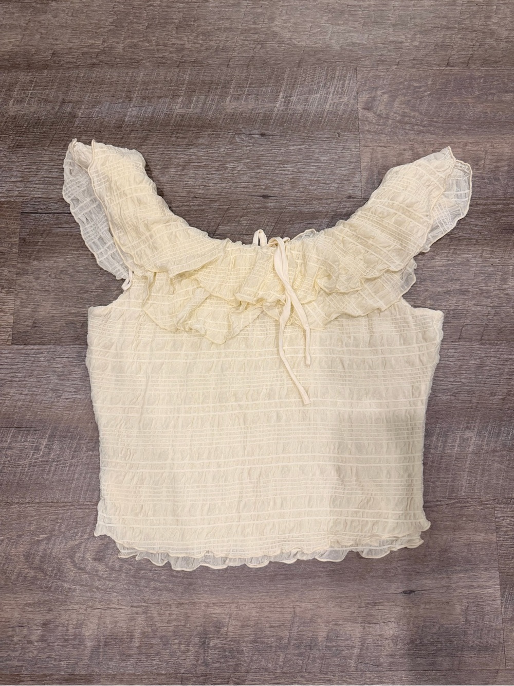 Free People Love You More Top Sz S Ruched Ruffle Flutter Sleeve Cream Coquette - Picture 3 of 6
